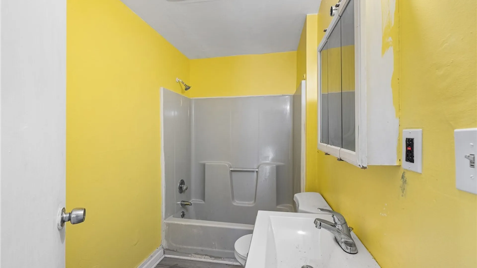 Property at 445 18th Street, Niagara Falls, NY 14303 11