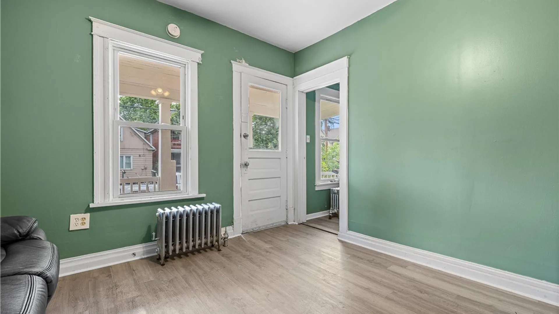 Property at 445 18th Street, Niagara Falls, NY 14303 4