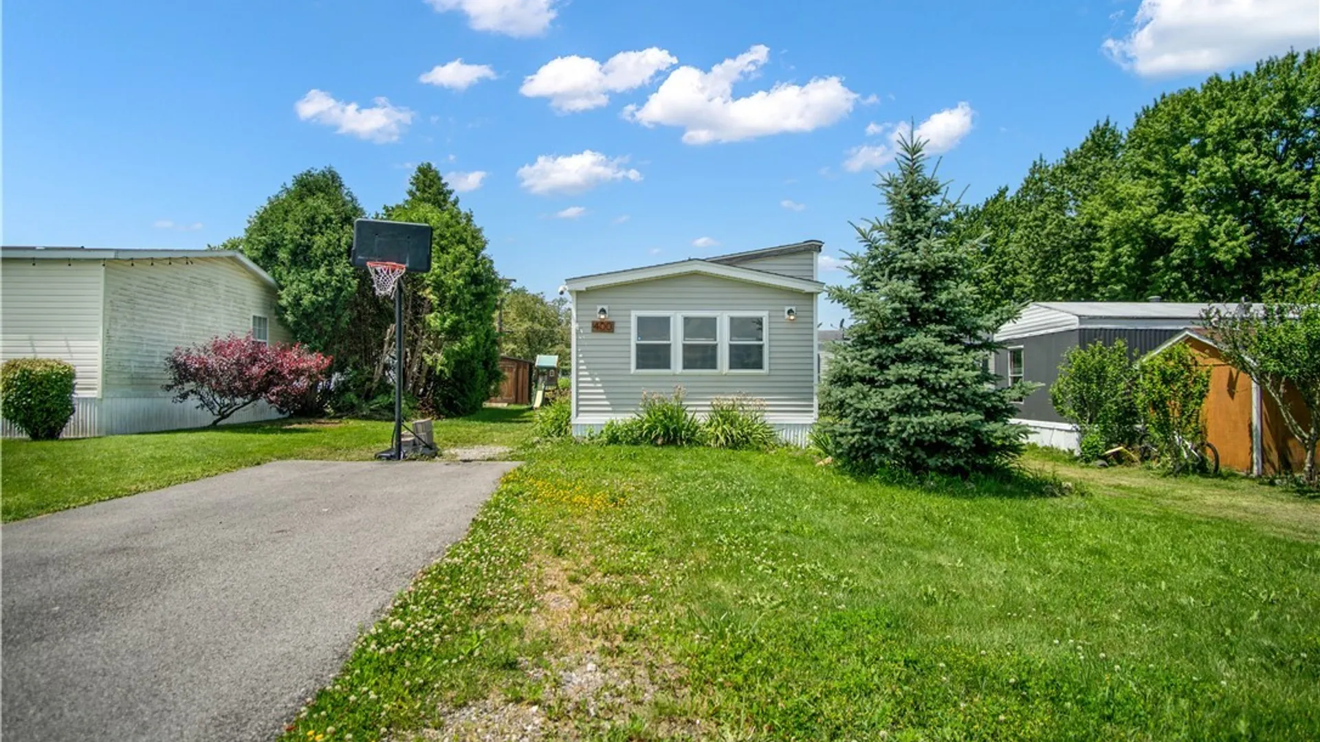Property at 400 Dorwood Park, Wilson, NY 14131 3