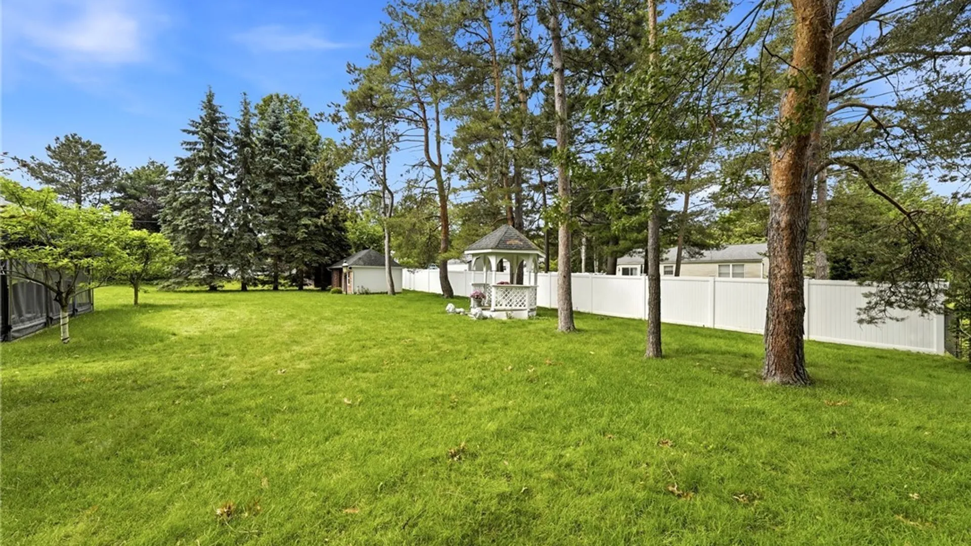 Property at 32 Rolling Hills Drive, Orchard Park, NY 14127 41