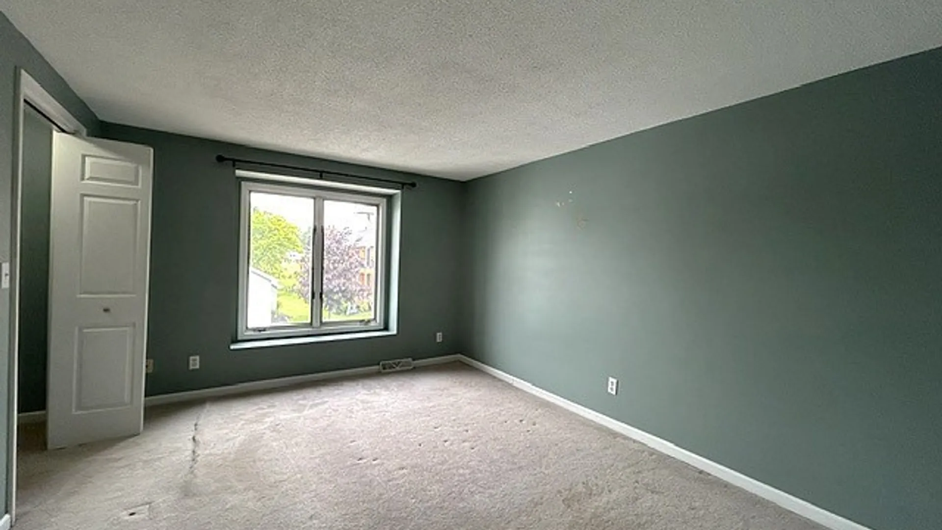 Property at 91 Tralee, Amherst, NY 14051 15