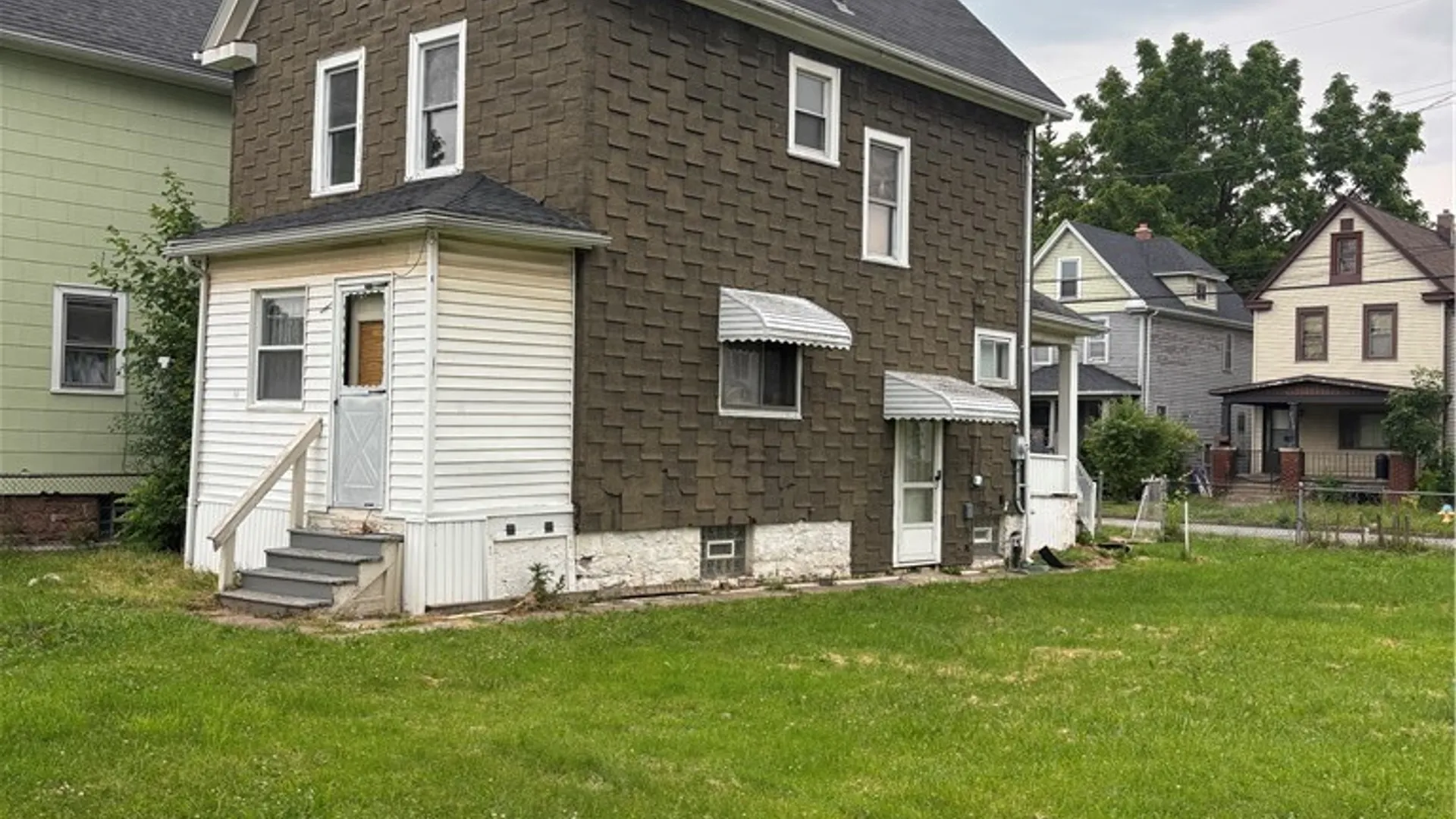 Property at 2229 Whitney Avenue, Niagara Falls, NY 14301 13