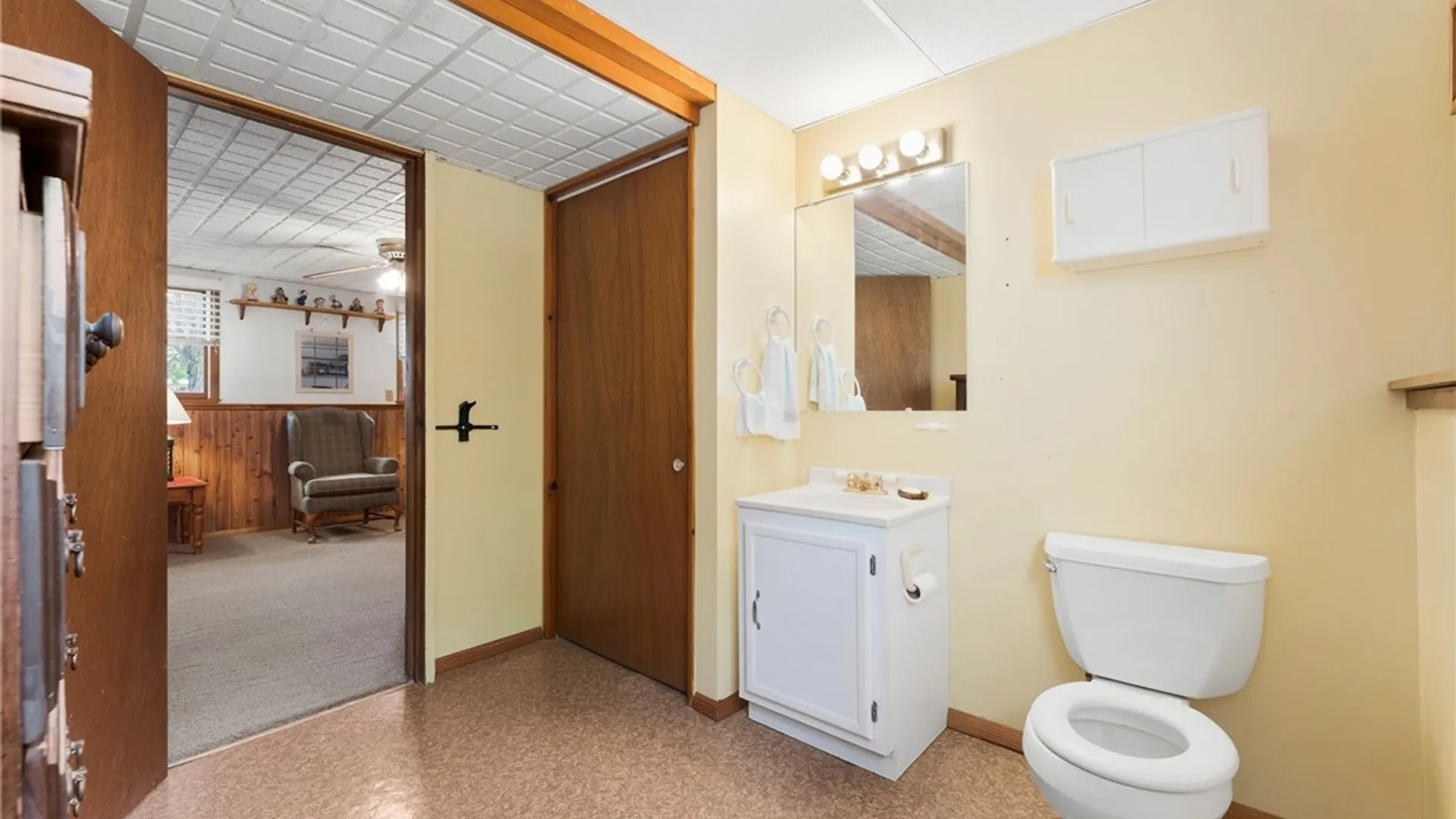 Property at 8185 Capricorn Drive, Clay, NY 13090 27