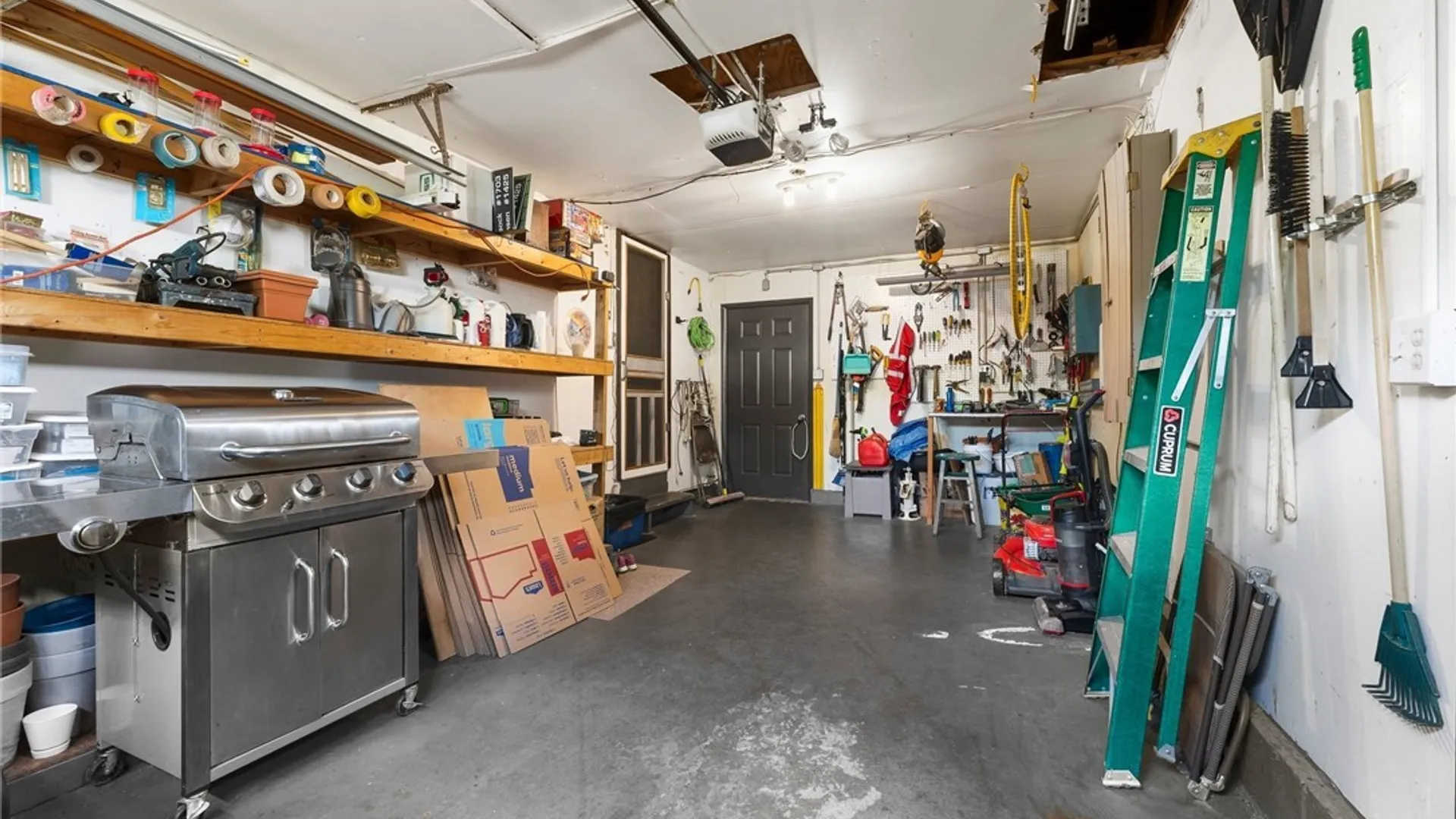 Property at 8185 Capricorn Drive, Clay, NY 13090 33