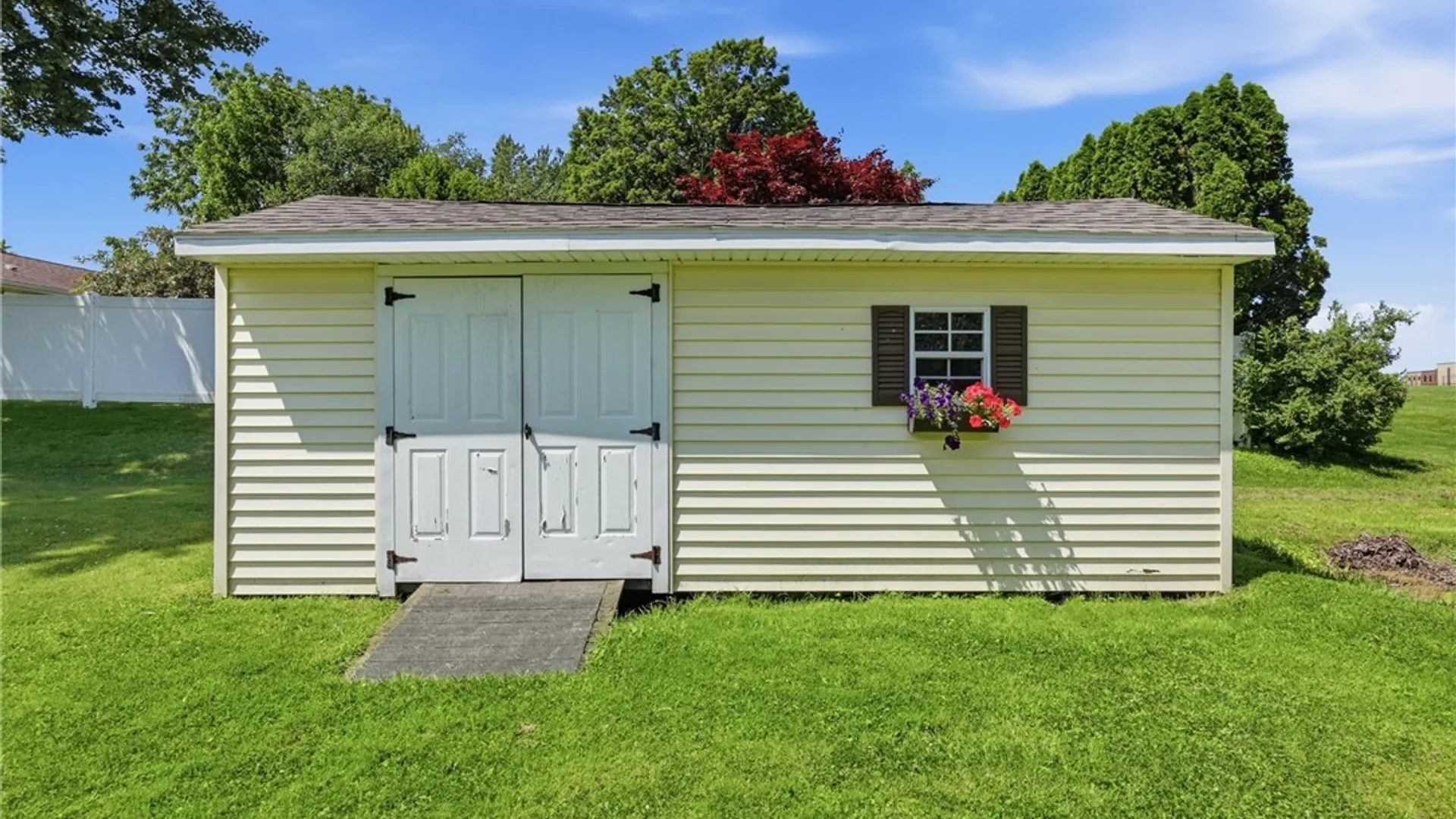 Property at 12 Beverly Drive, Evans, NY 14006 33