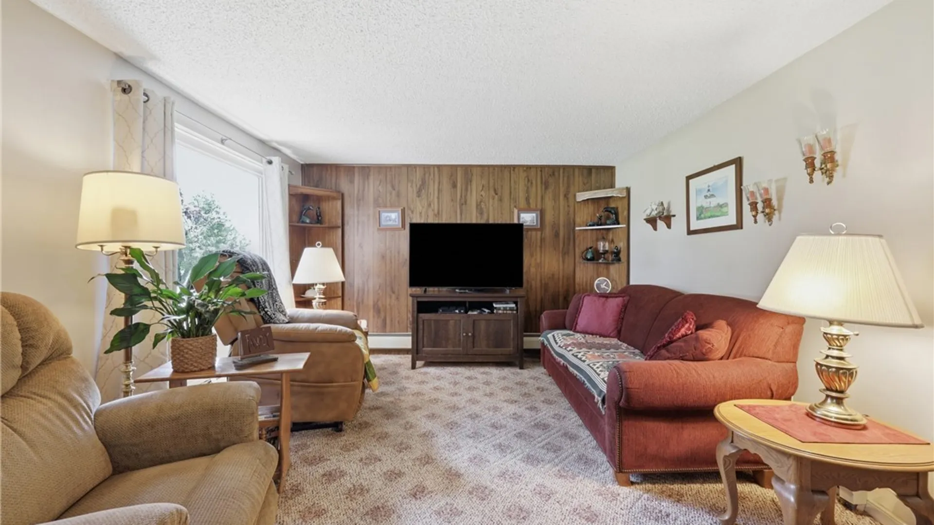 Property at 6158 Broadway Street, Lancaster, NY 14086 5