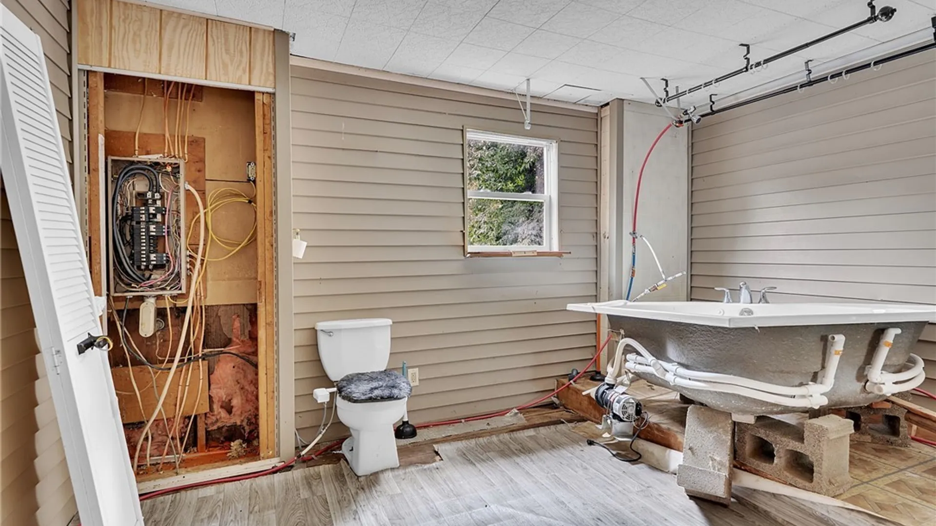 Property at 2241 Route 5 Lake Road, Sheridan, NY 14136 15