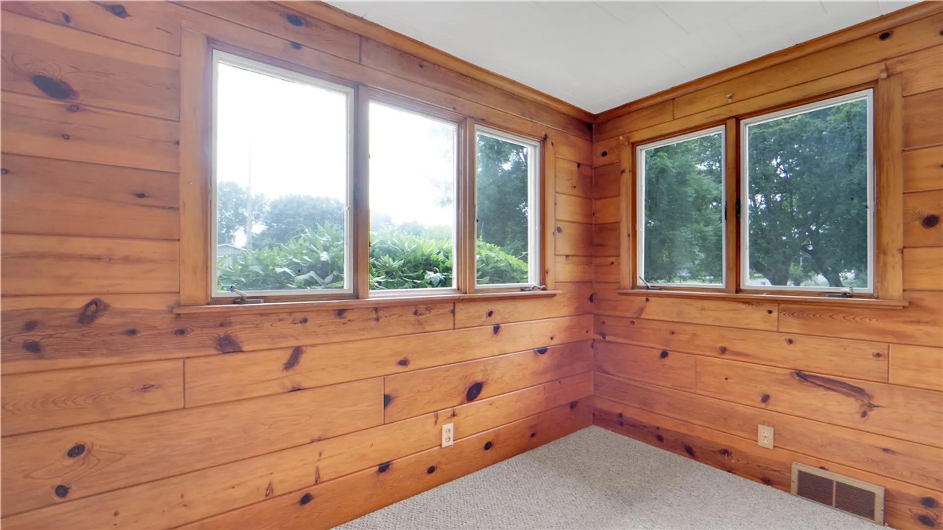 Property at 757 Five Mile Line Road, Webster, NY 14580 11