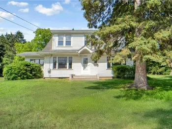 Property at 757 Five Mile Line Road, Webster, NY 14580