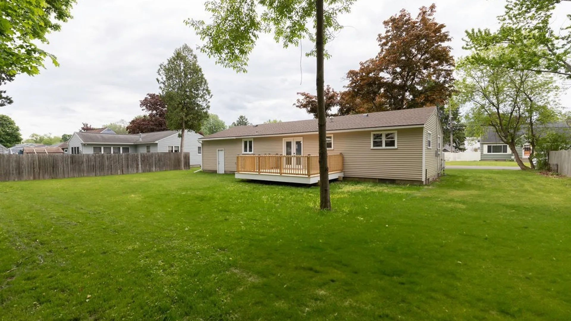Property at 105 Ridgewood Drive, Cicero, NY 13212 36