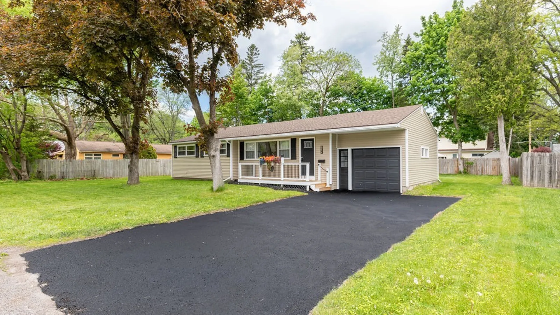 Property at 105 Ridgewood Drive, Cicero, NY 13212 38