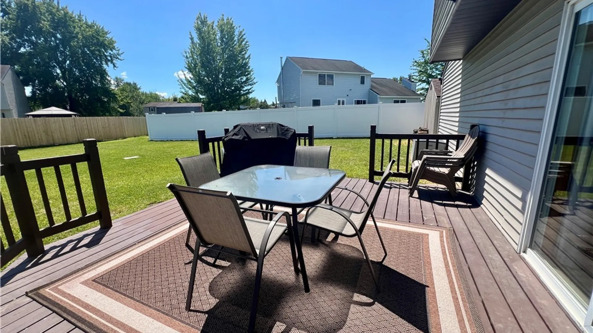 Property at 6118 Cordero Drive, Cicero, NY 13039 4