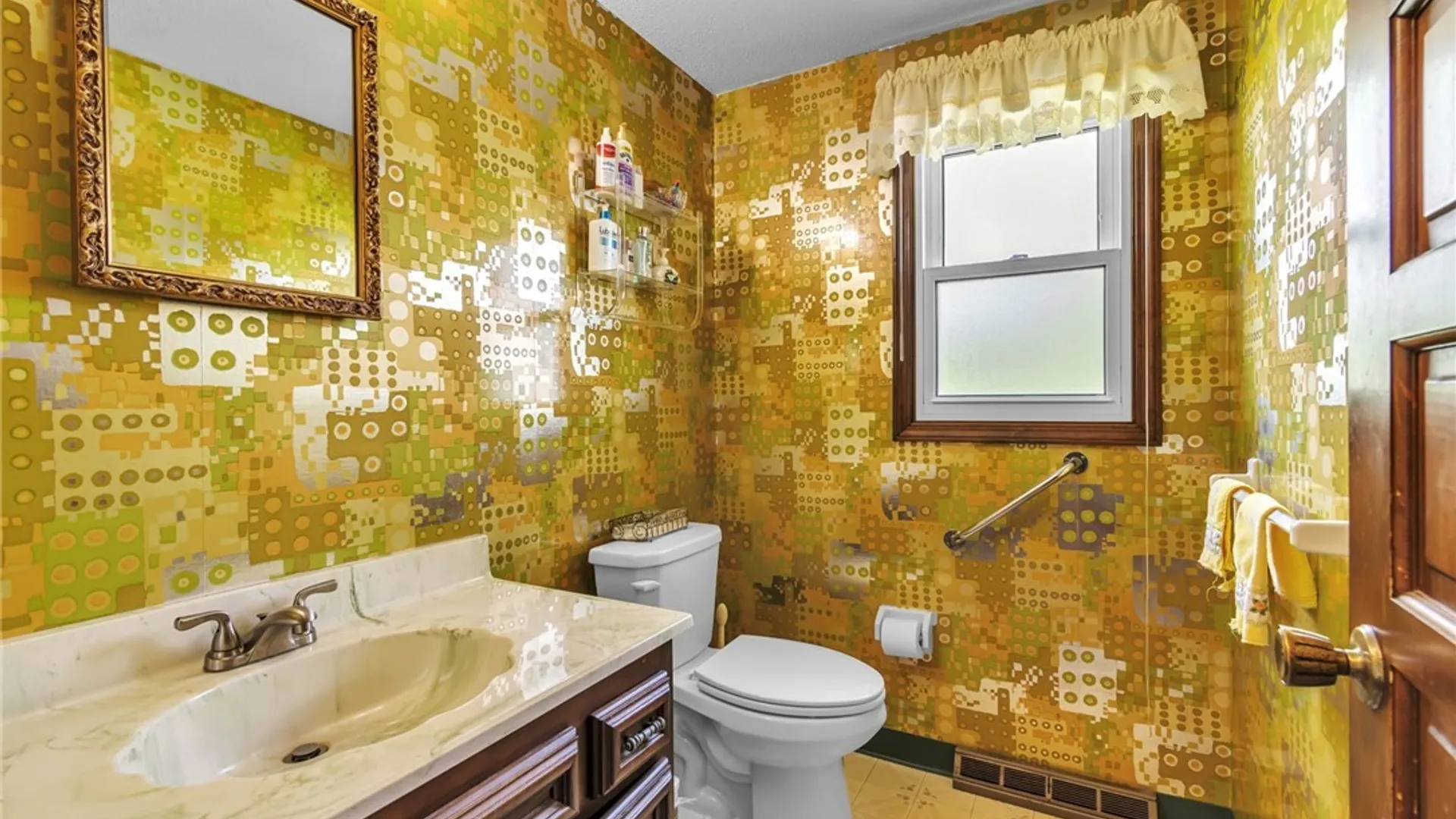 Property at 360 Forest Drive, West Seneca, NY 14224 13