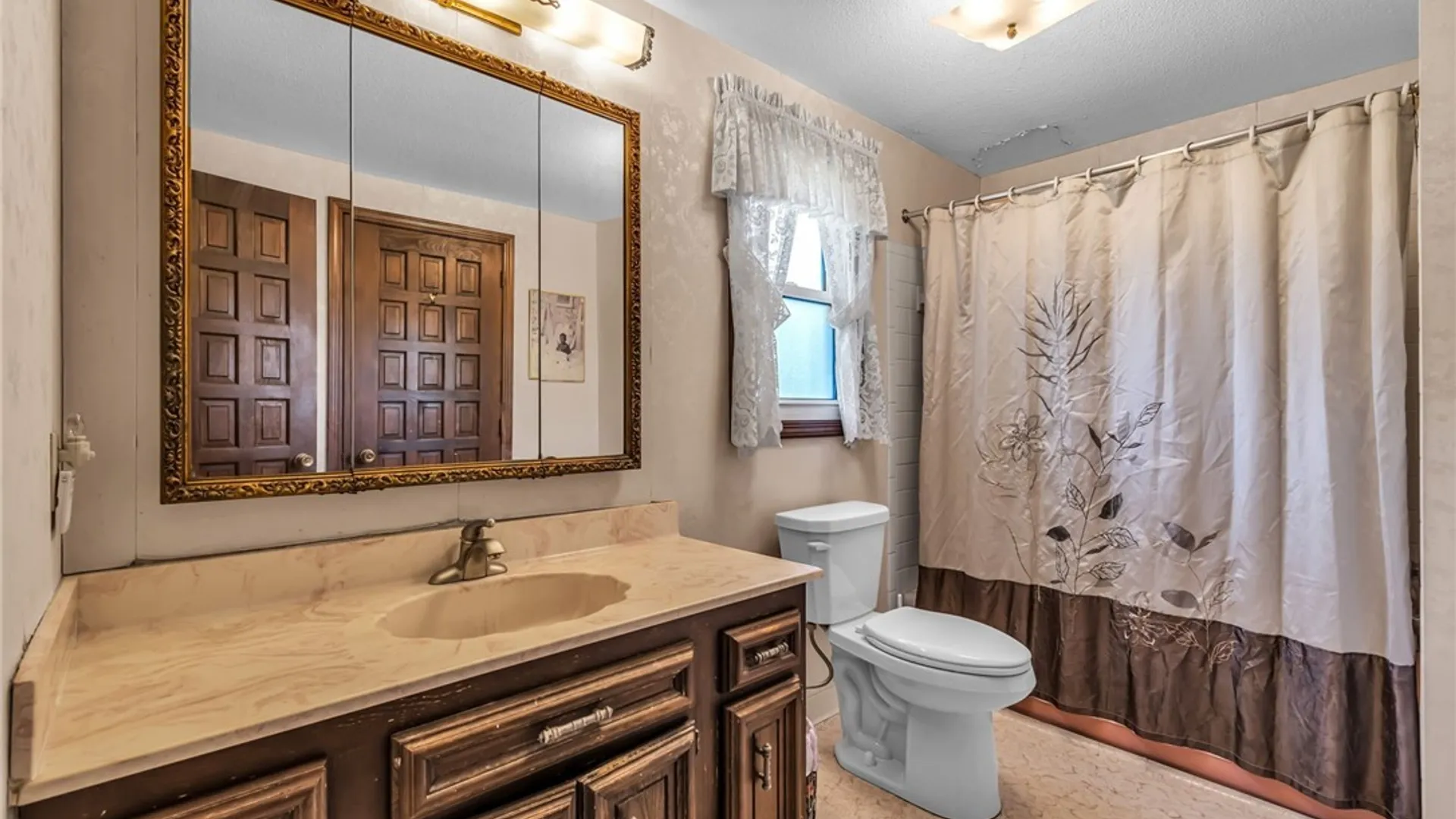 Property at 360 Forest Drive, West Seneca, NY 14224 26