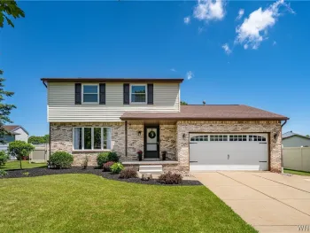 Property at 5 Quail Hollow, Lancaster, NY 14086