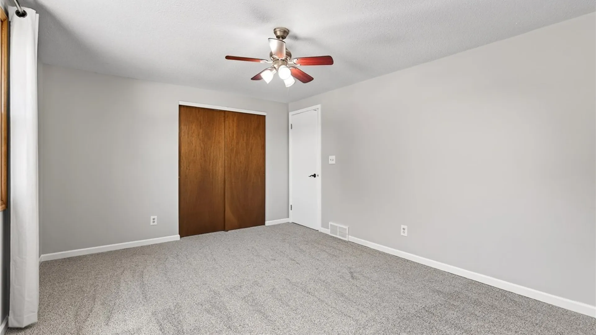 Property at 5 Quail Hollow, Lancaster, NY 14086 23
