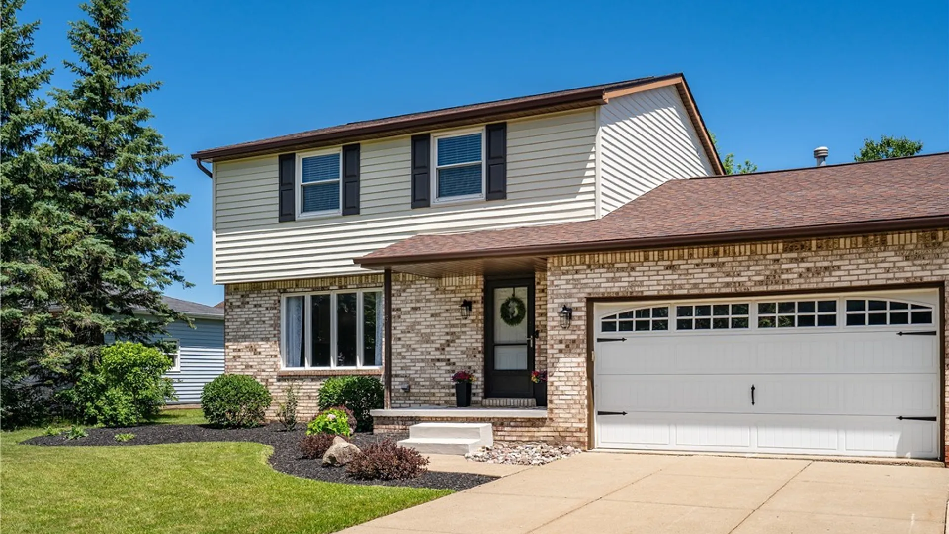 Property at 5 Quail Hollow, Lancaster, NY 14086 3