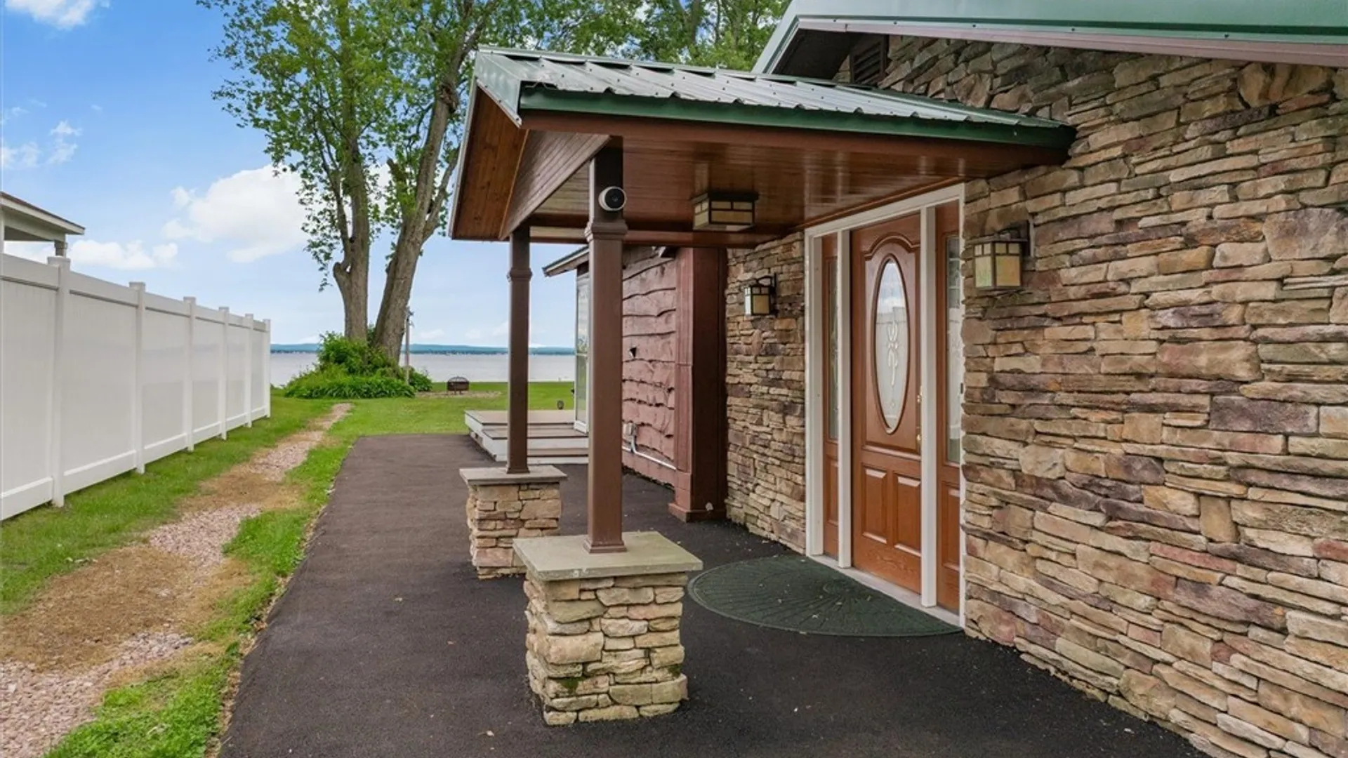 Property at 21 Lakeshore Drive, Constantia, NY 13044 3