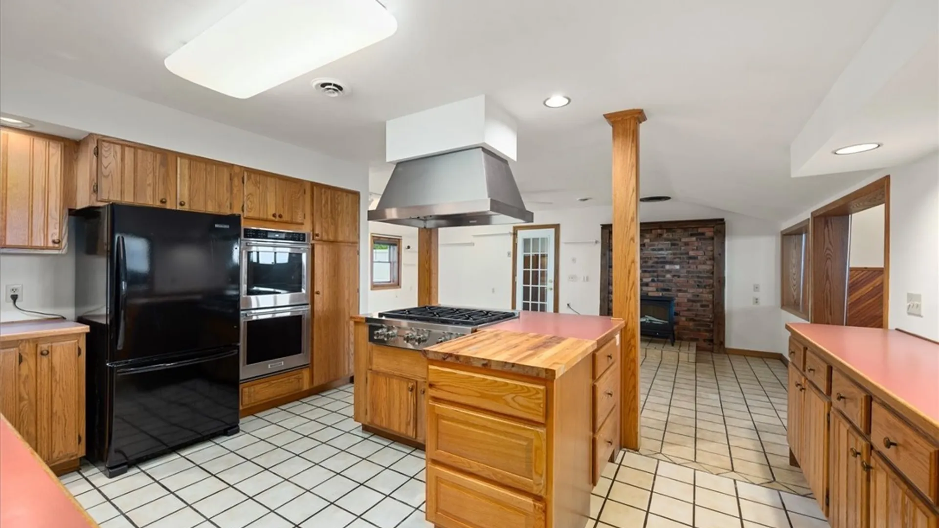 Property at 21 Lakeshore Drive, Constantia, NY 13044 8