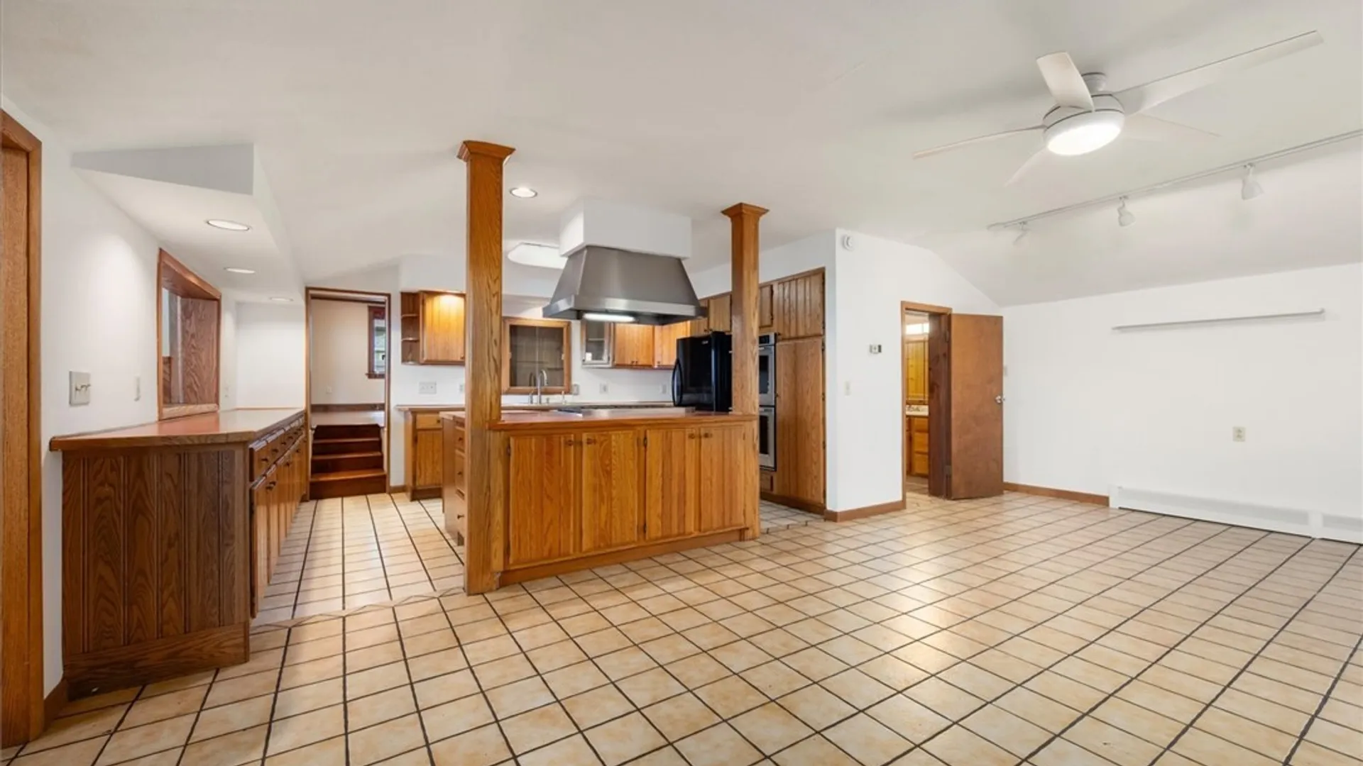 Property at 21 Lakeshore Drive, Constantia, NY 13044 9