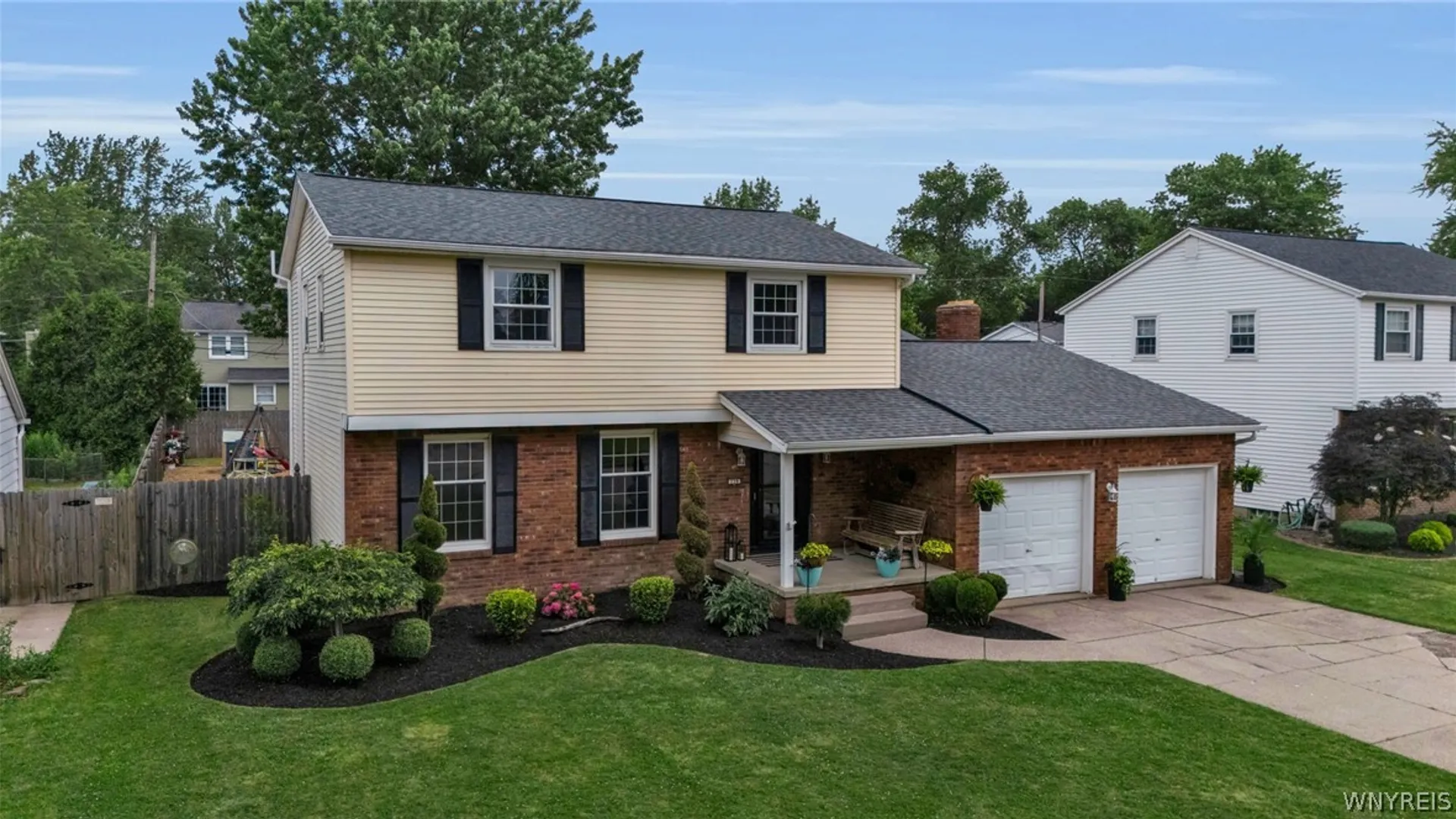 Property at 138 Pin Oak Dr Drive, Amherst, NY 14221 3