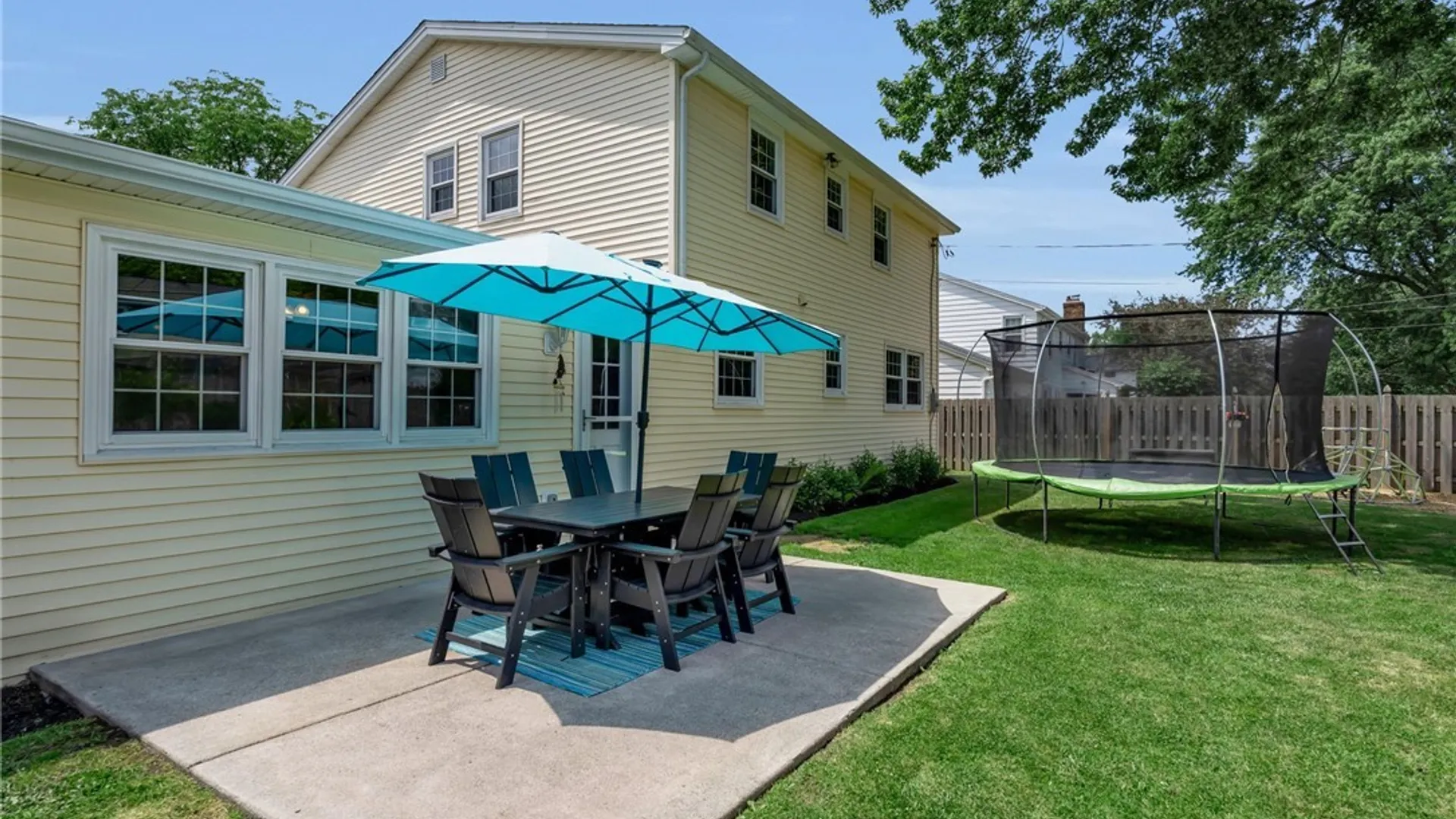 Property at 138 Pin Oak Dr Drive, Amherst, NY 14221 41