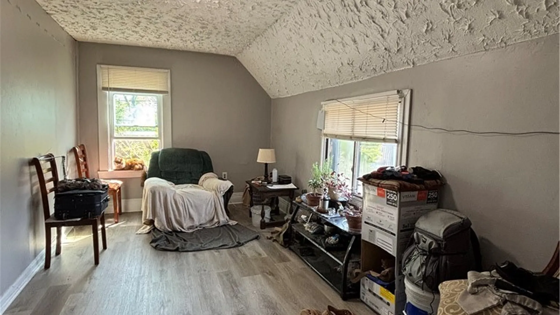 Property at 13 Clay St Street, Buffalo, NY 14216 6
