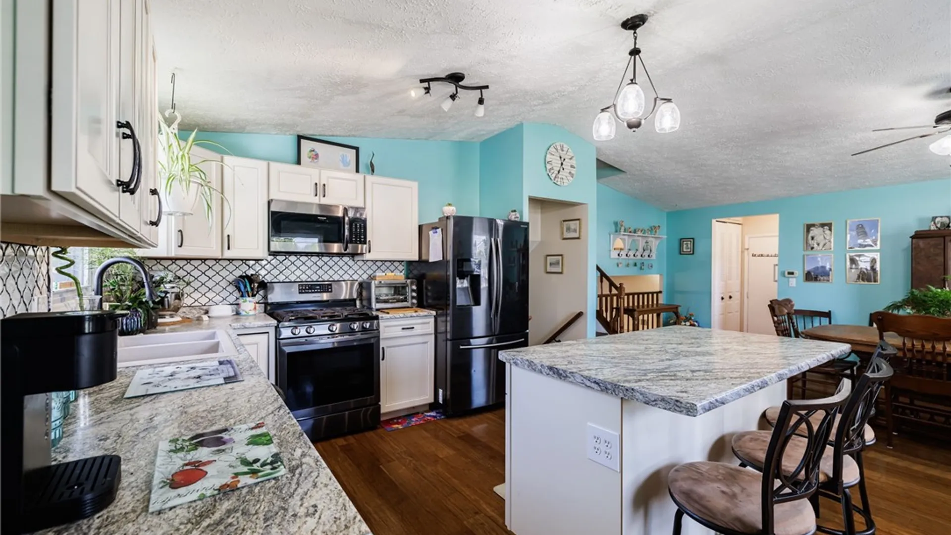 Property at 52 Constance Way, Greece, NY 14612 4