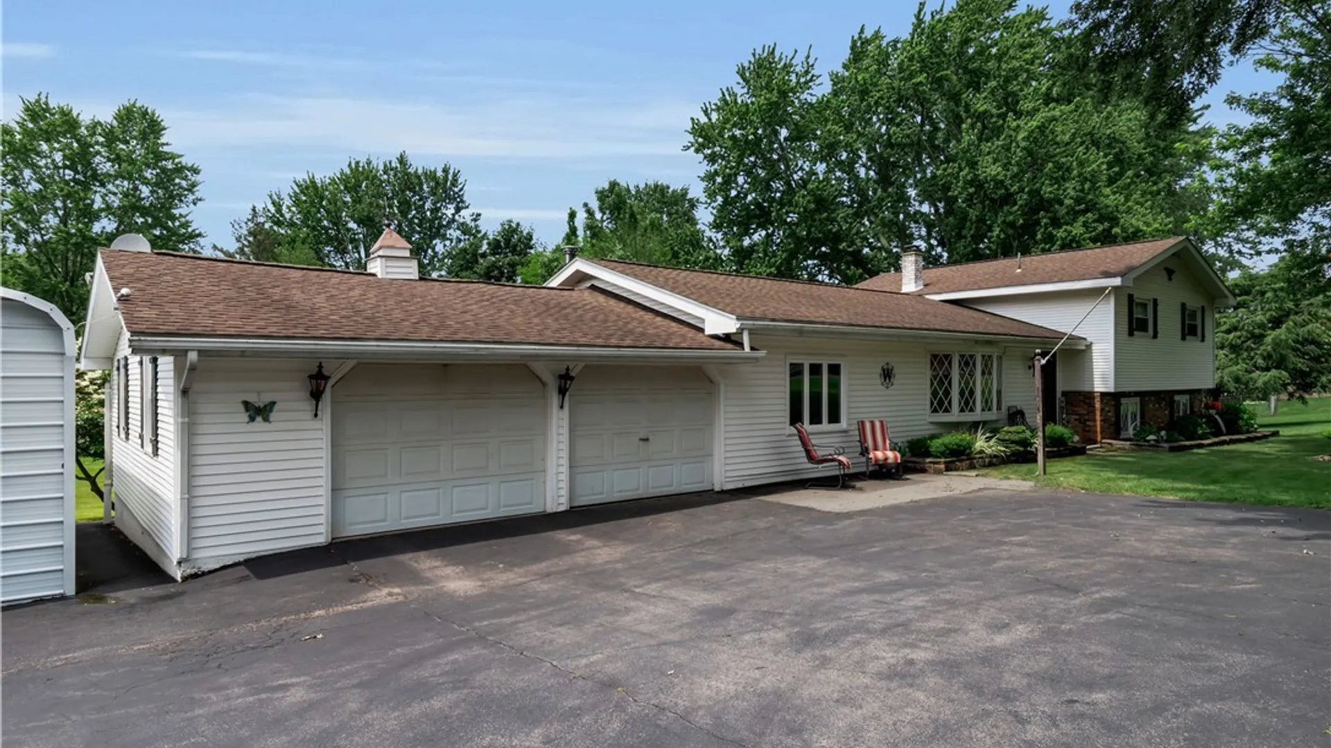 Property at 6925 Ridge Road, Newfane, NY 14094 5