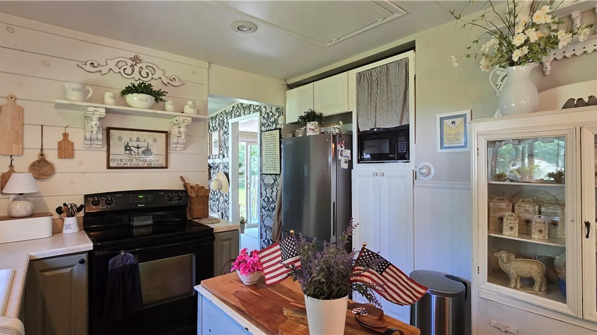 Property at 1228 Sherwood Avenue, North Tonawanda, NY 14120 6