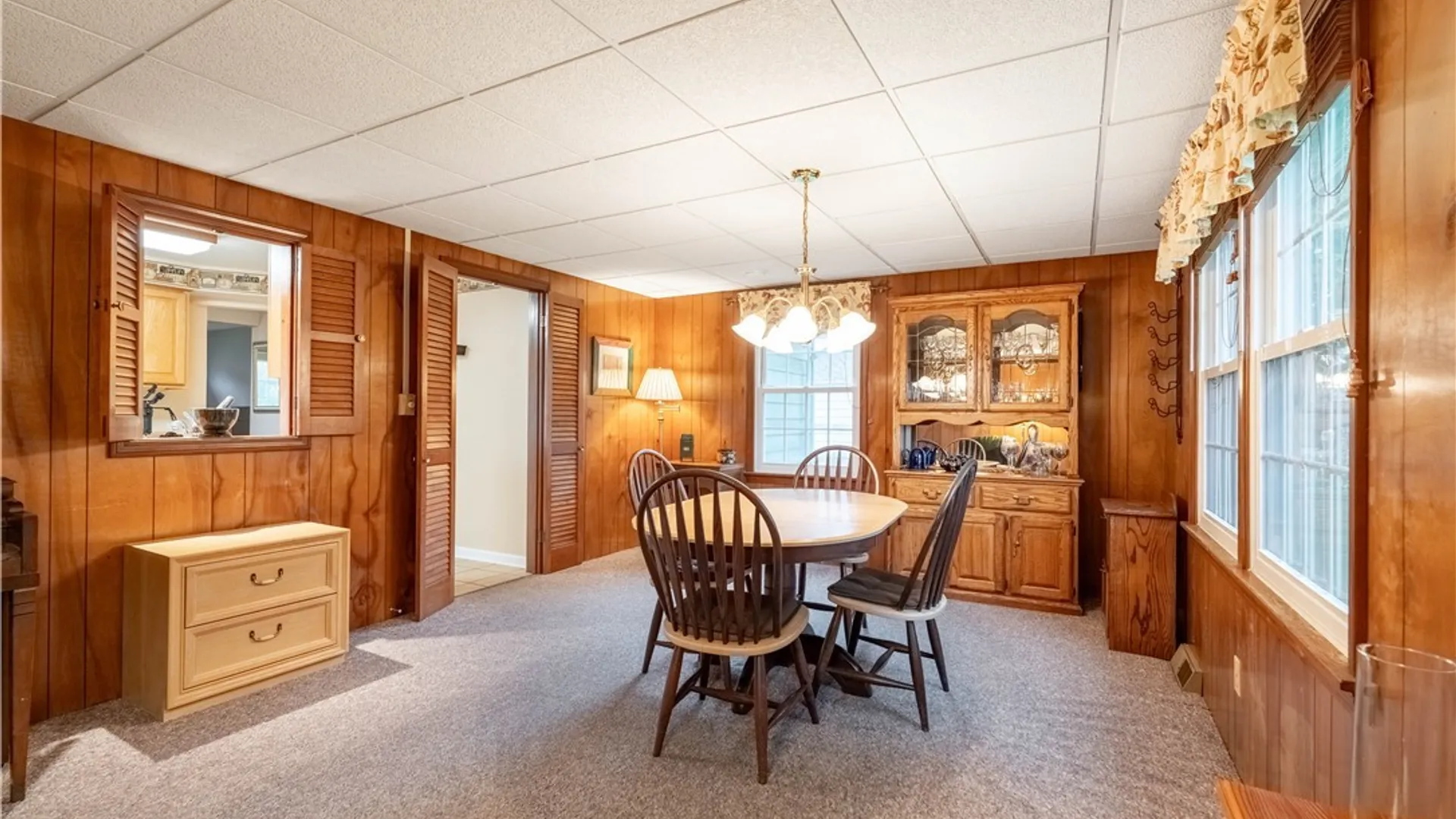 Property at 20 Lucille Drive, Cheektowaga, NY 14225 13