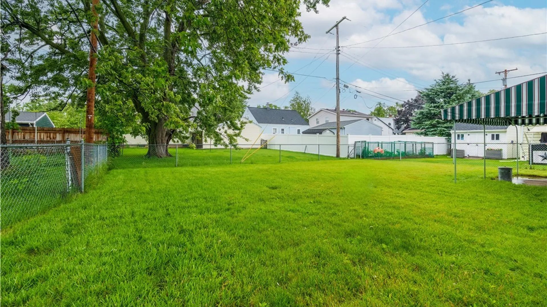 Property at 20 Lucille Drive, Cheektowaga, NY 14225 25