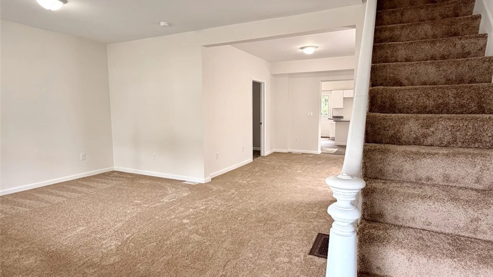 Property at 15 E 7th Street, Oswego, NY 13126 4