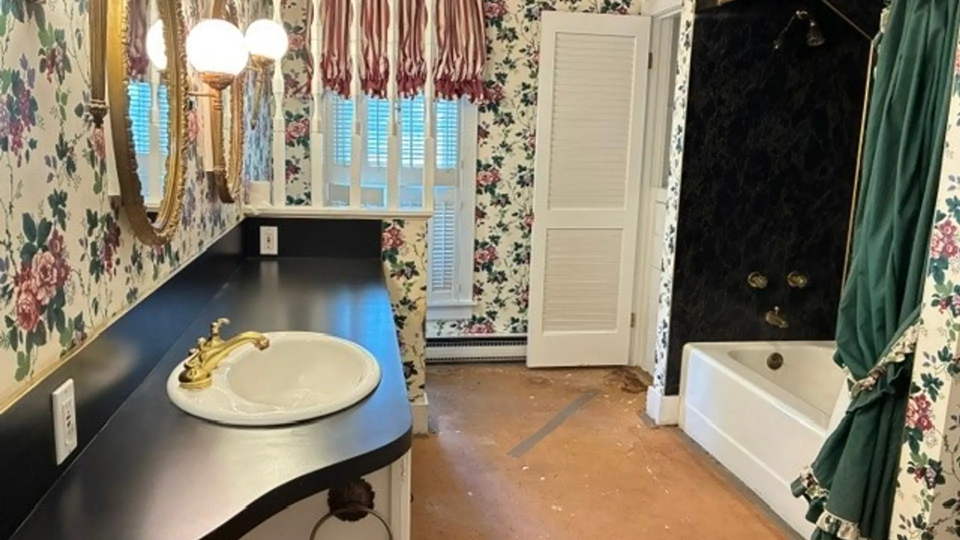 Property at 25 S Main Street, Holland, NY 14080 16