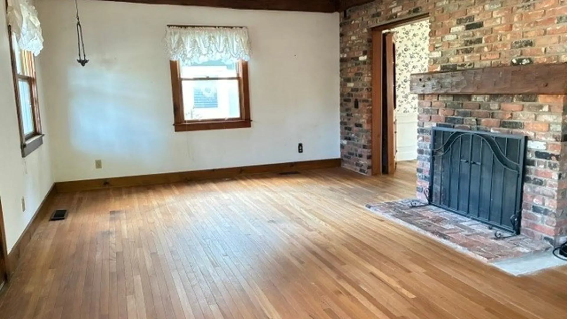 Property at 25 S Main Street, Holland, NY 14080 5