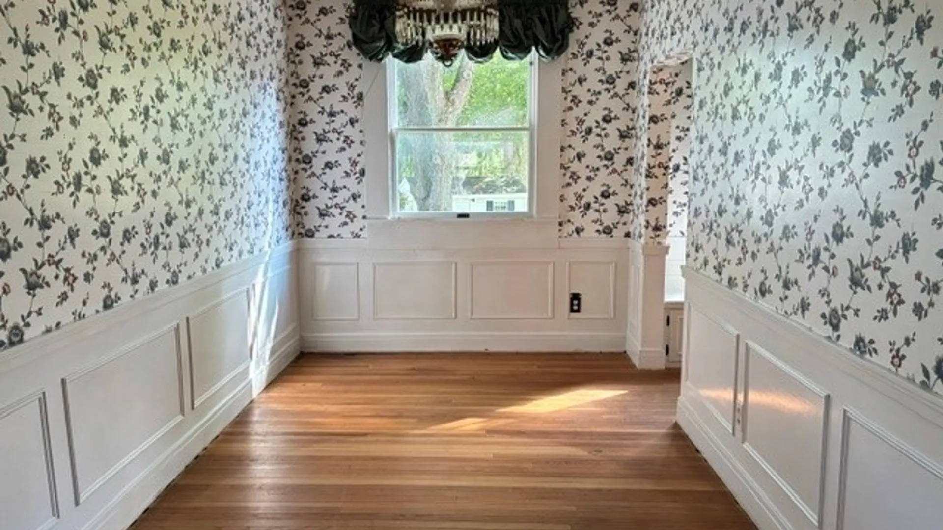 Property at 25 S Main Street, Holland, NY 14080 9