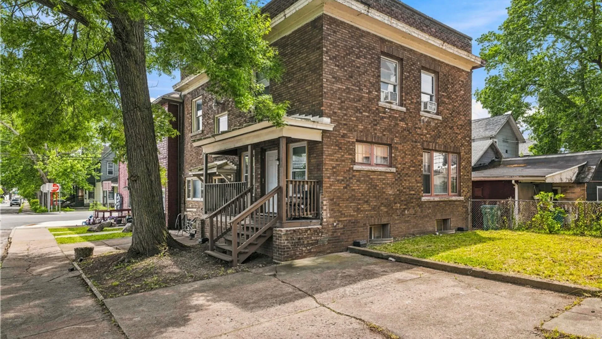 Property at 328 Ferry Avenue, Niagara Falls, NY 14301 3