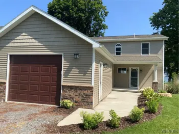 Property at 15951 Ed Rose Shrs., Kendall, NY 14477