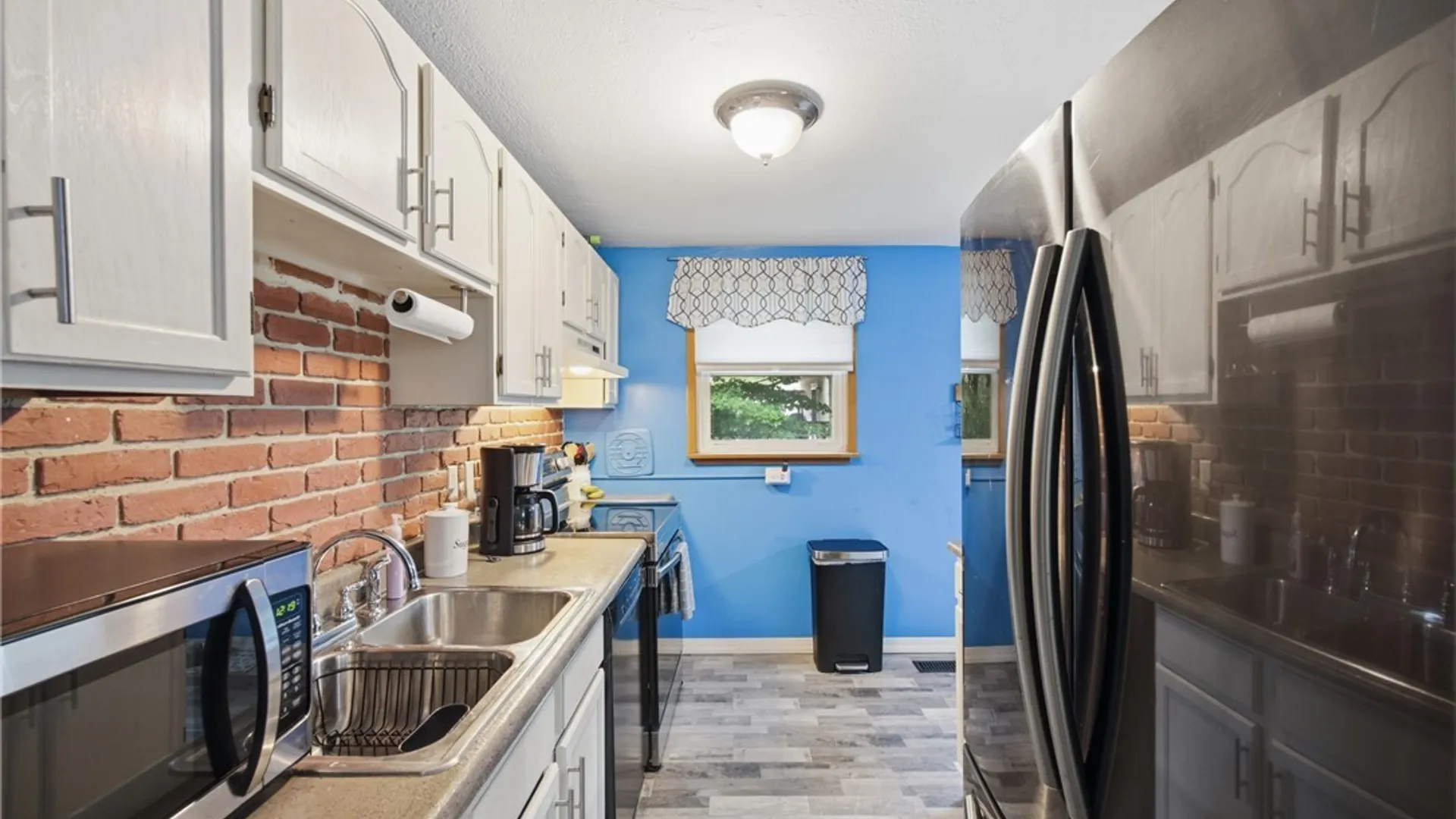 Property at 7024 Academy Lane, Lockport Town, NY 14094 16