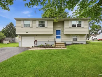 Property at 7024 Academy Lane, Lockport Town, NY 14094