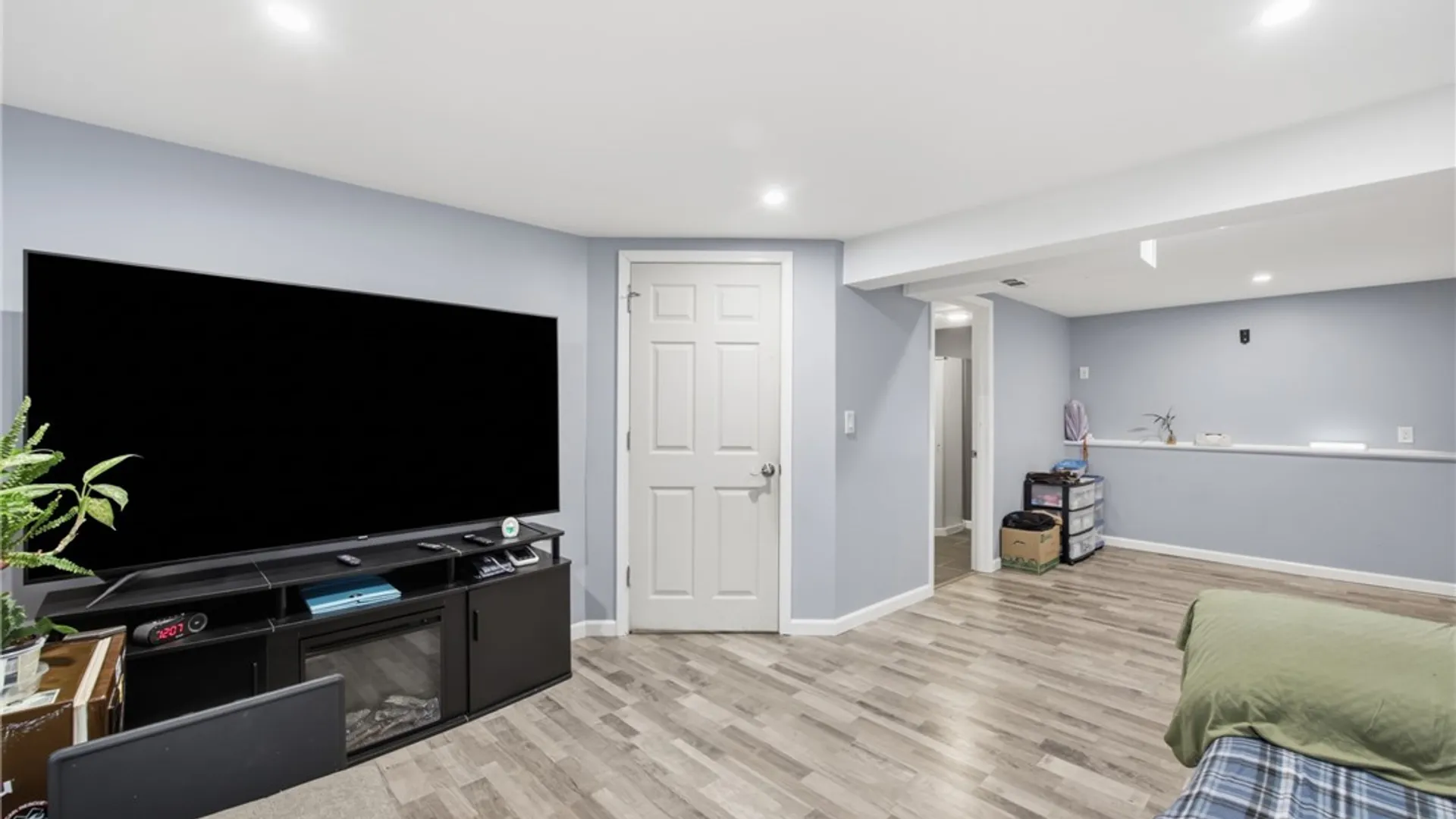 Property at 7024 Academy Lane, Lockport Town, NY 14094 31