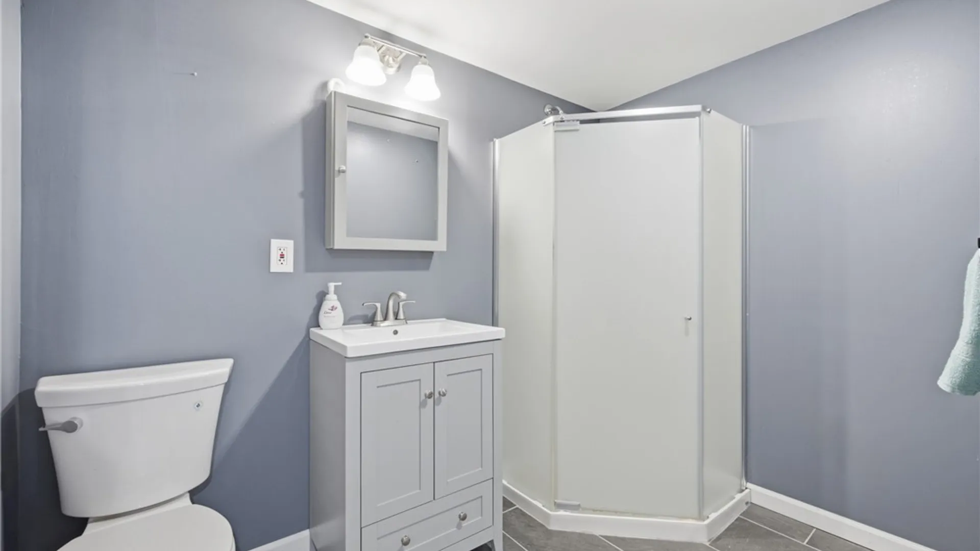 Property at 7024 Academy Lane, Lockport Town, NY 14094 35