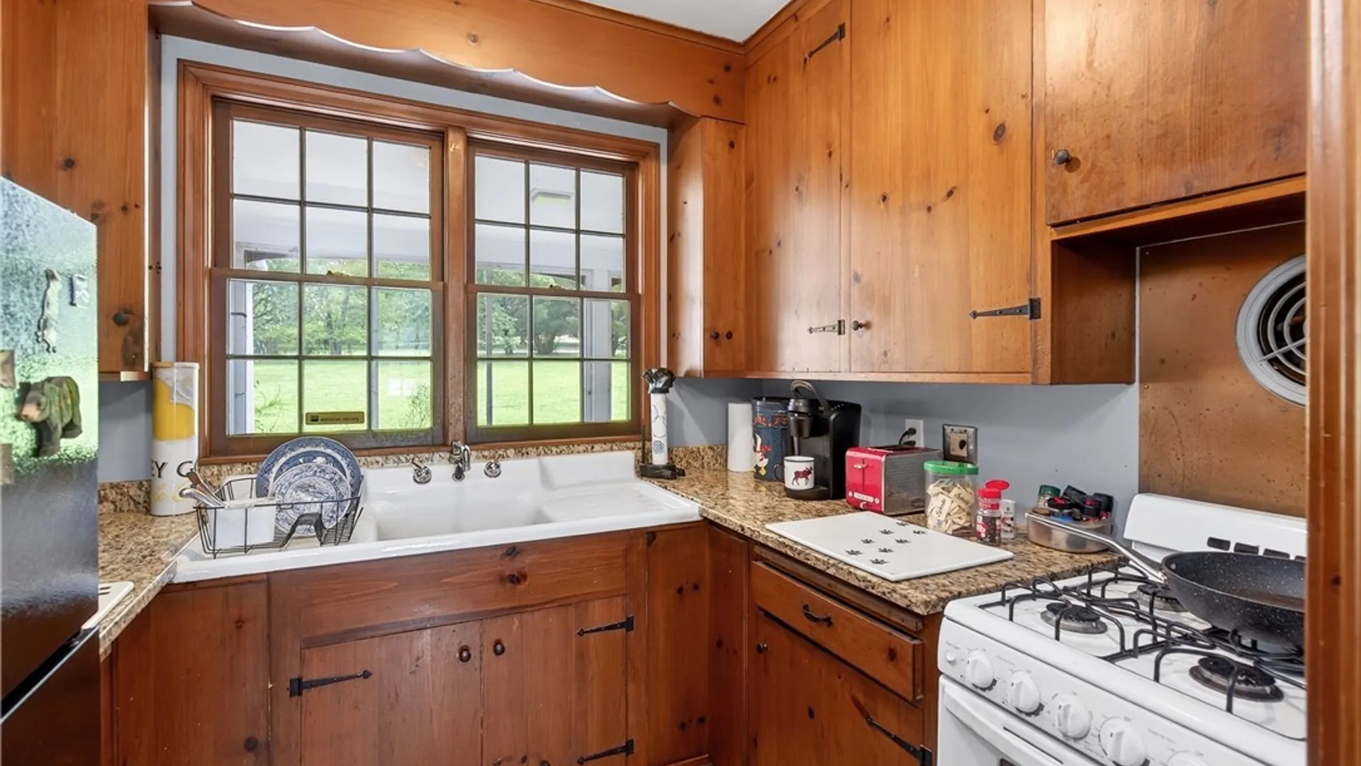 Property at 861 Chestnut Hill Road, Aurora, NY 14052 36