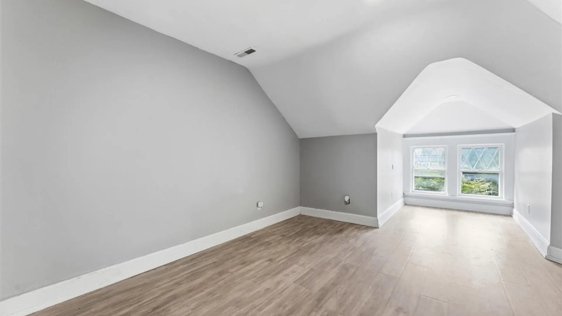 Property at 303 Highland Avenue, Syracuse, NY 13203 30