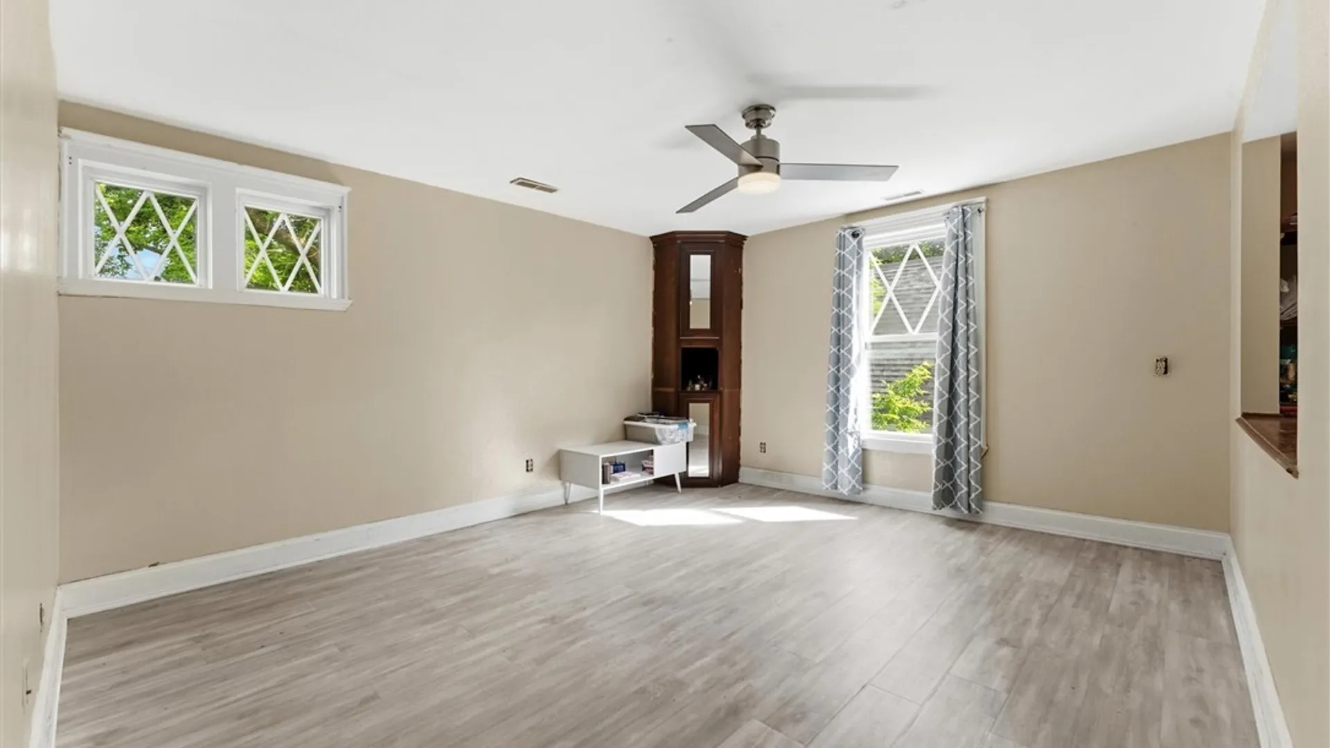 Property at 303 Highland Avenue, Syracuse, NY 13203 35