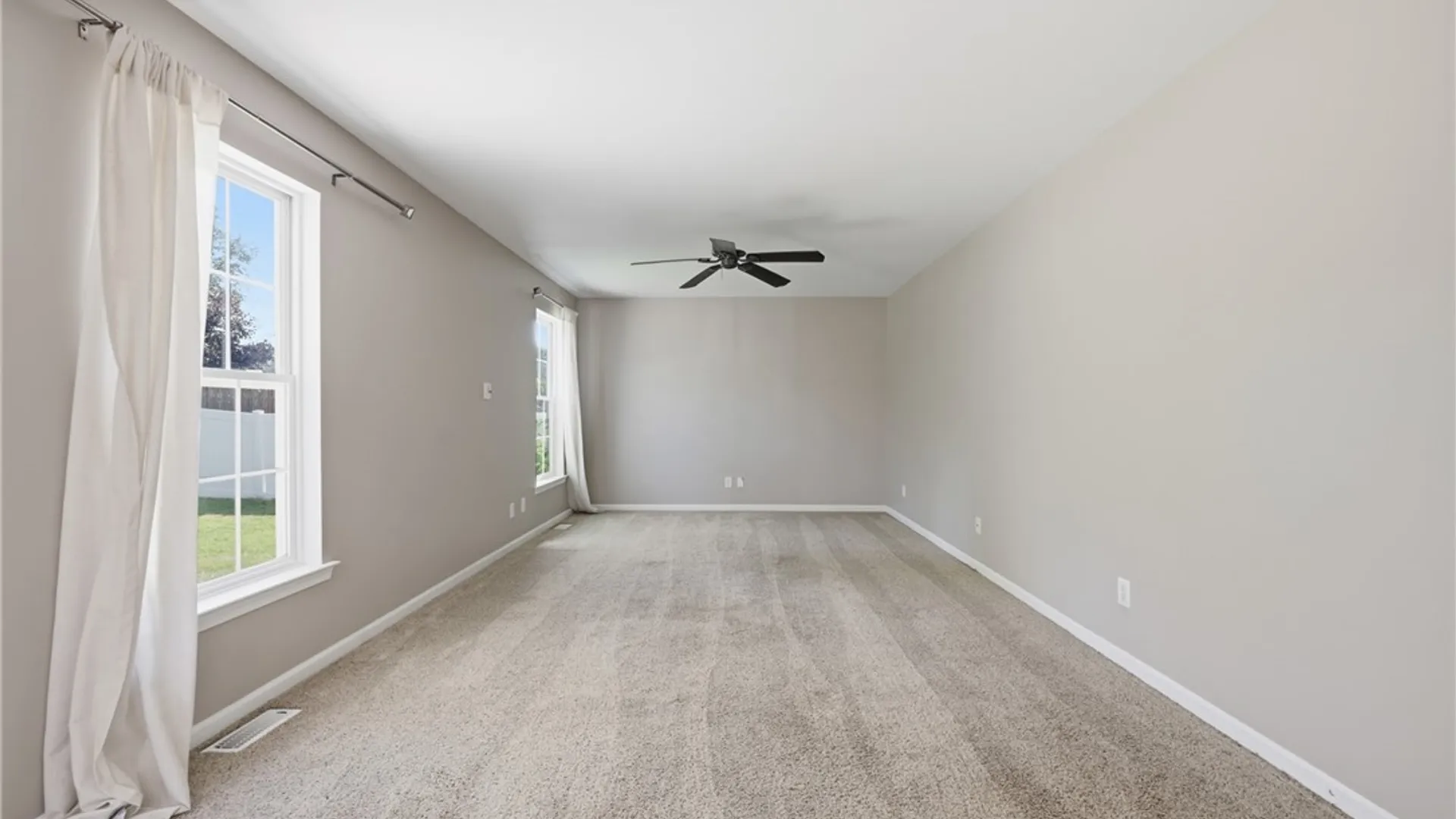 Property at 2178 Fox Chase Road, Hamburg, NY 14085 8
