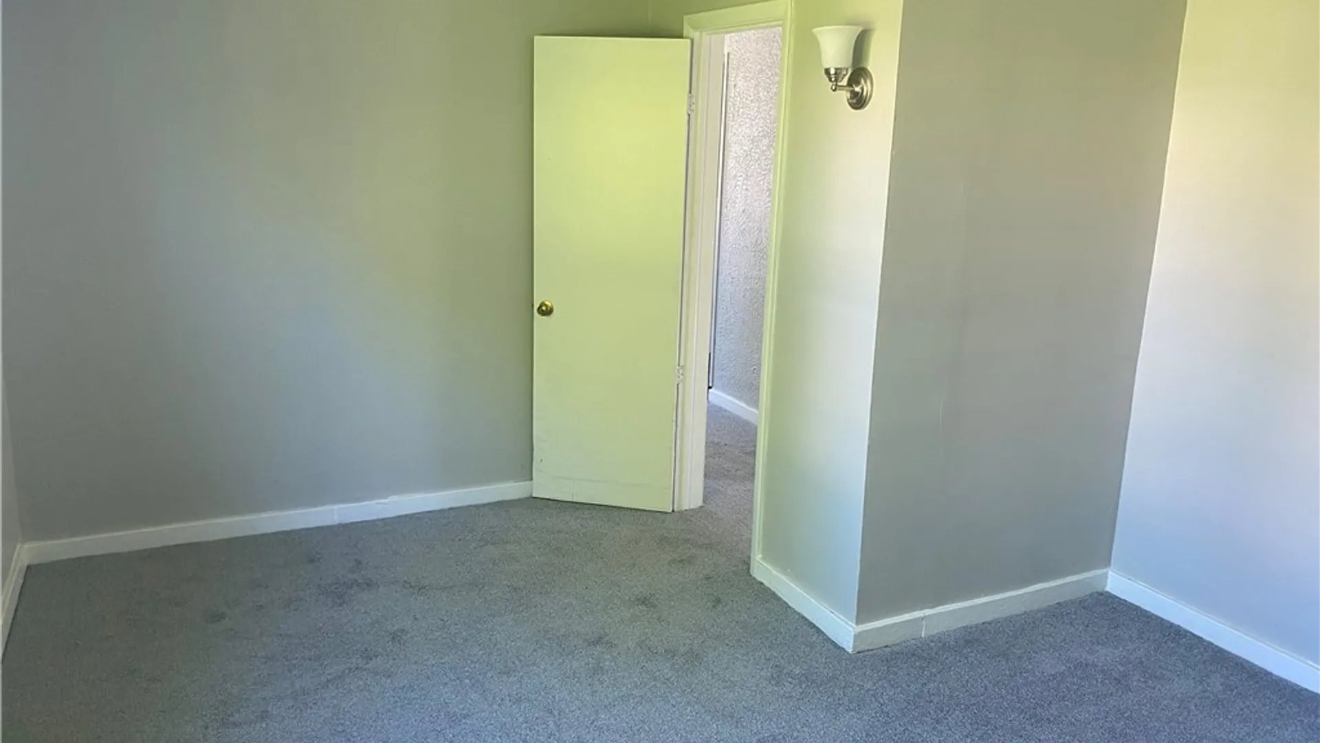 Property at 21 Chapman Place, Tonawanda, NY 14150 7
