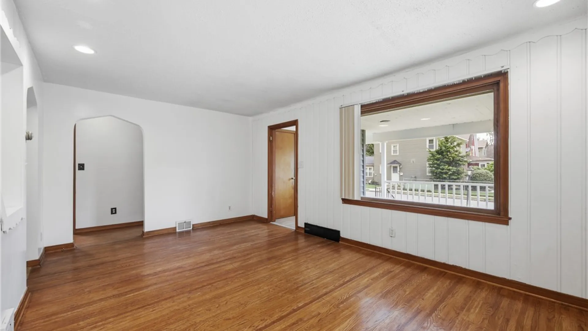 Property at 1123 Vanderbilt Avenue, Niagara Falls, NY 14305 11