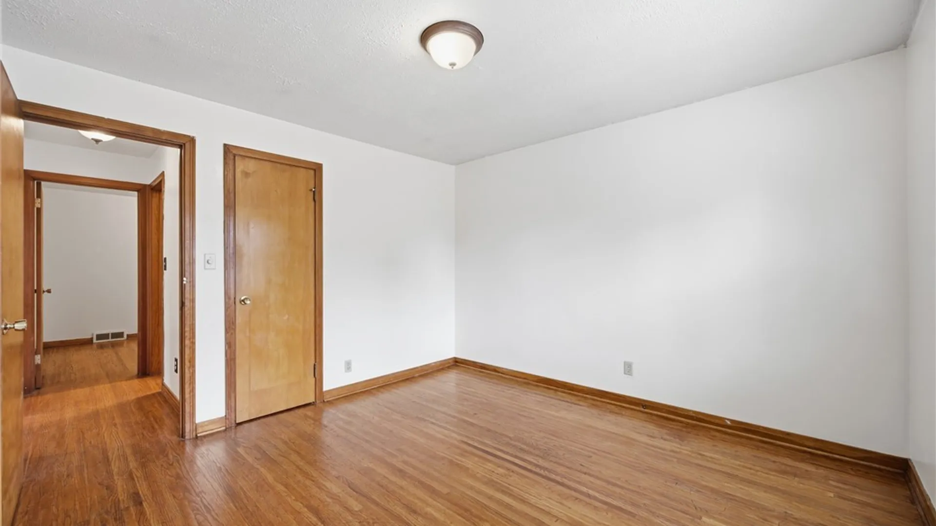 Property at 1123 Vanderbilt Avenue, Niagara Falls, NY 14305 13