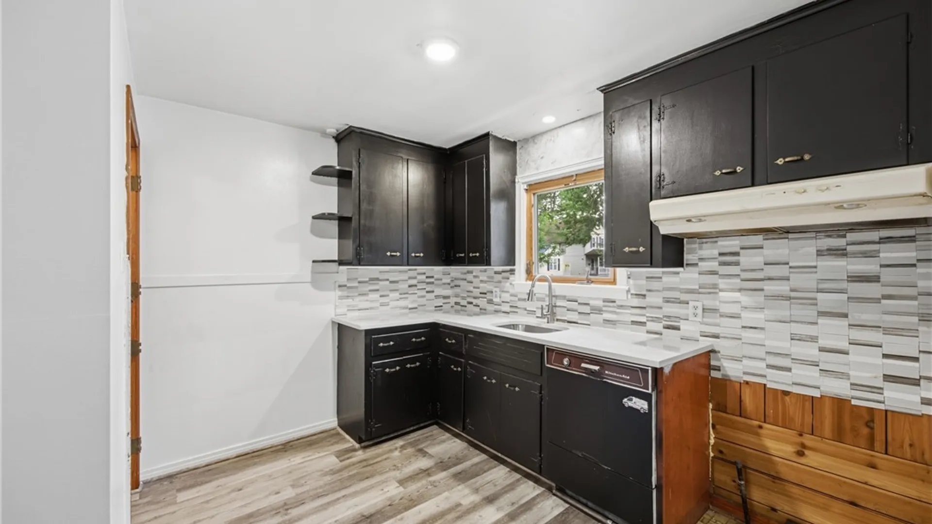 Property at 1123 Vanderbilt Avenue, Niagara Falls, NY 14305 23